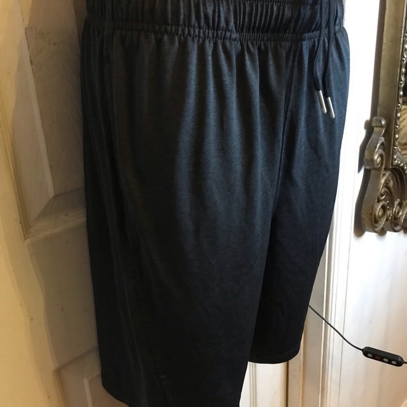 Reebok Boys Black Athletic Shorts S Small Youth - Picture 7 of 7